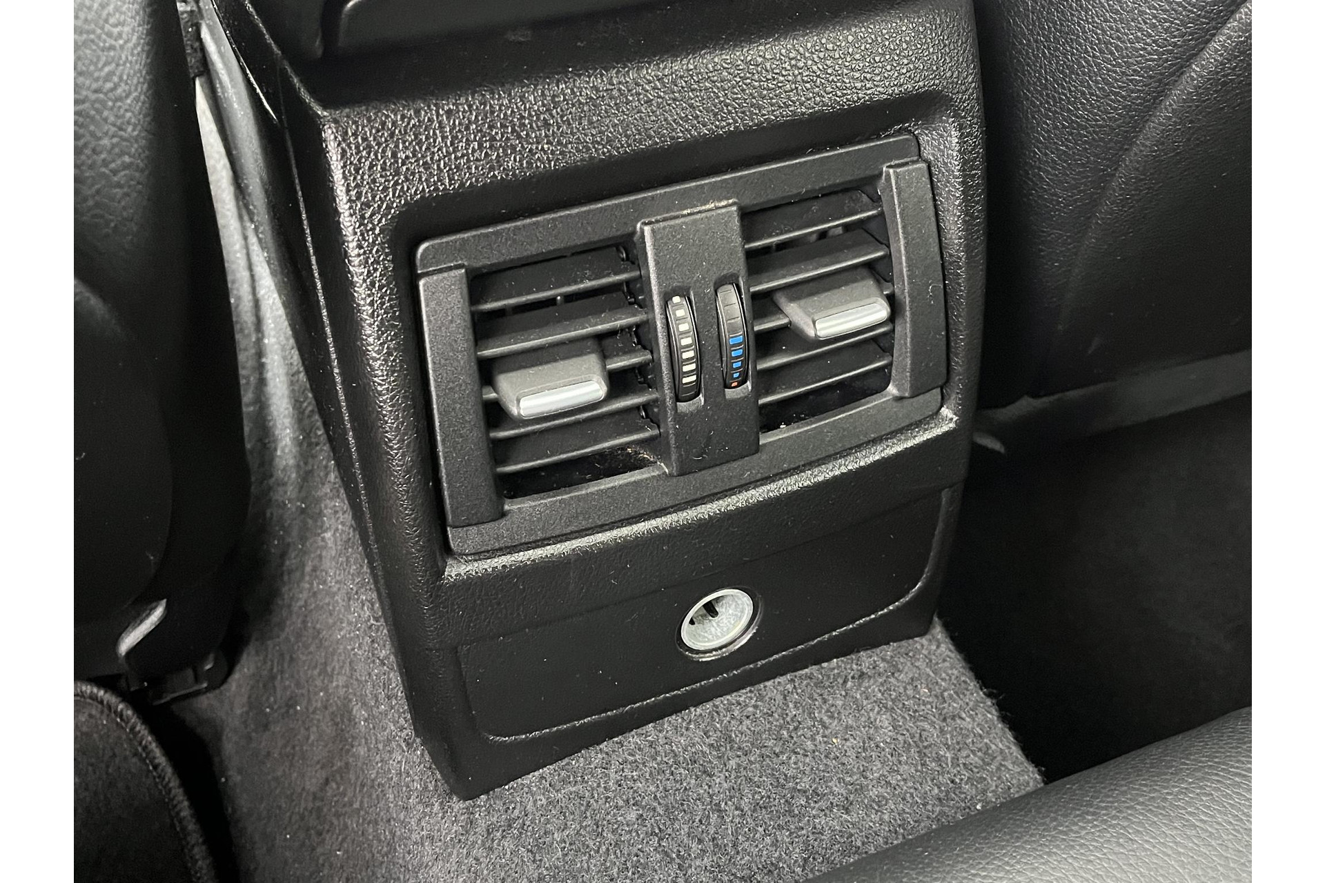 BMW 1-serie M135i High Executive*NAVI*DAKJE*CAM*LEER*KEYLESS*